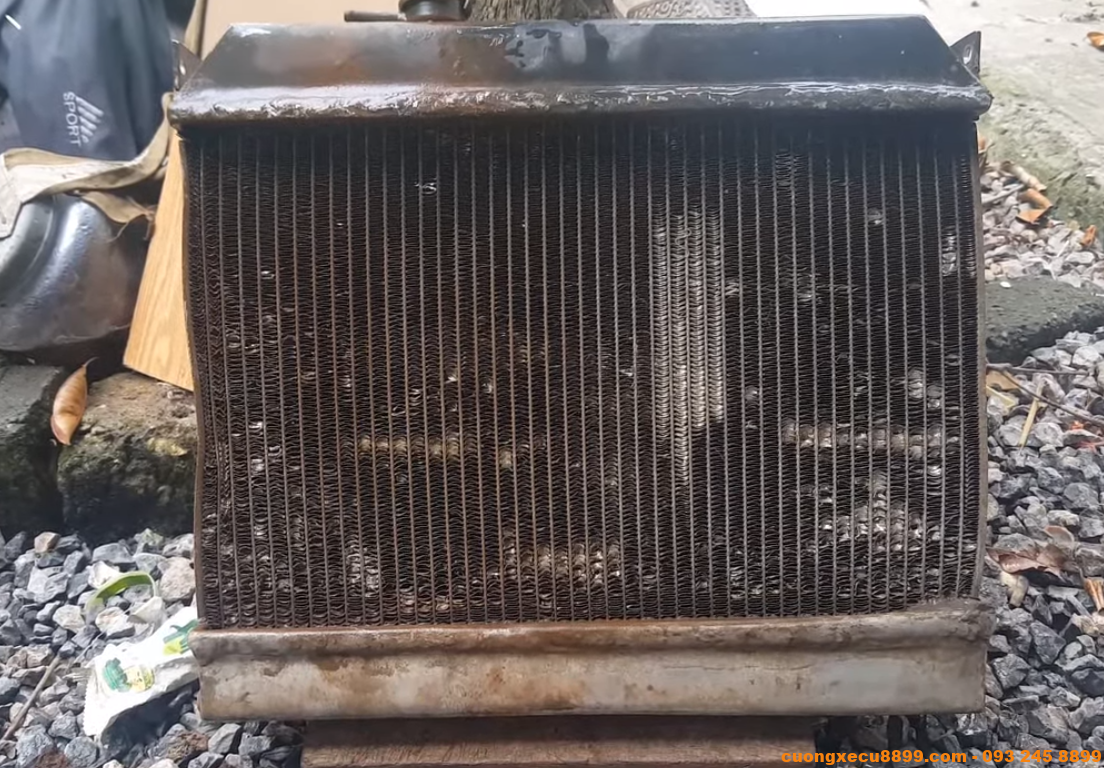 Cách thay thế két nước làm mát Cách thay thế két nước làm mát