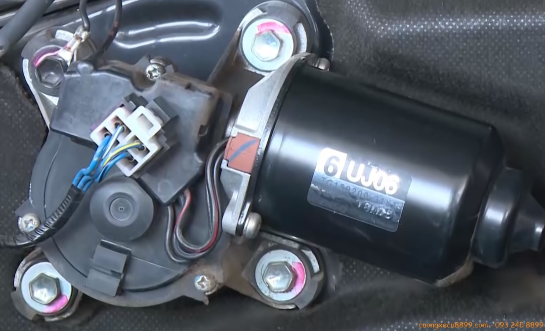 Có nên rửa xe ô tô thường xuyên? Có nên rửa xe ô tô thường xuyên?