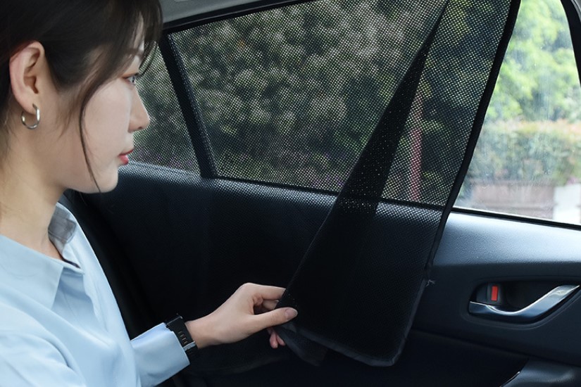 So sánh 2 rèm chắn nắng ô tô nam châm hot nhất thị trường 1 So sánh 2 rèm chắn nắng ô tô nam châm