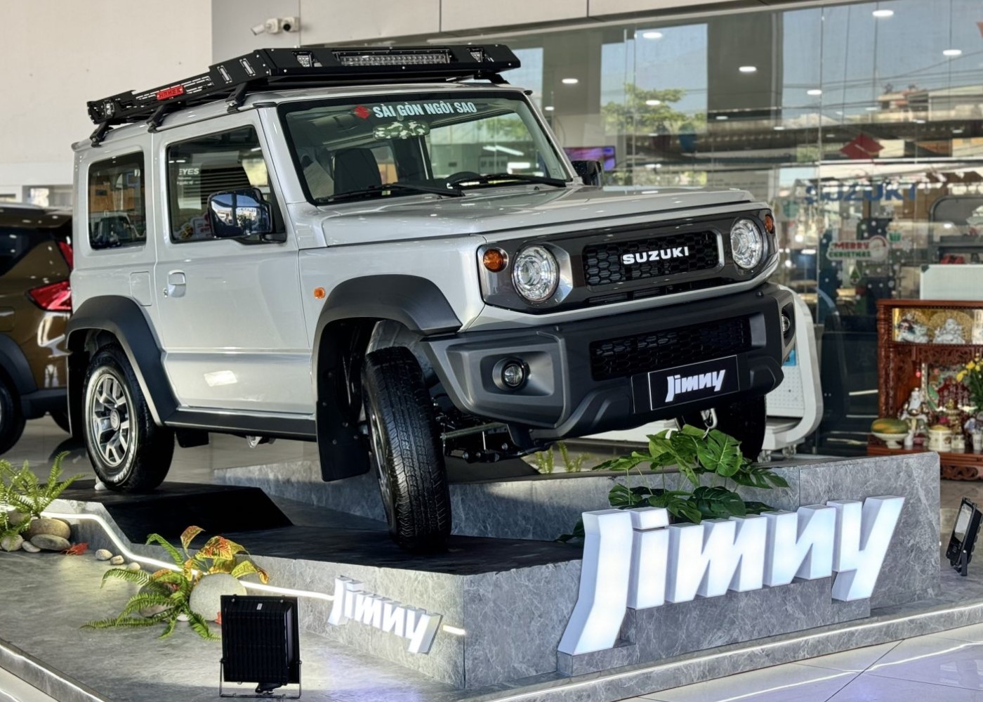 Suzuki Jimny chiếc xe "ế "vì không dành cho số đông có đúng vậy? 4 Suzuki Jimny chiếc xe ế vì không dành cho số đông